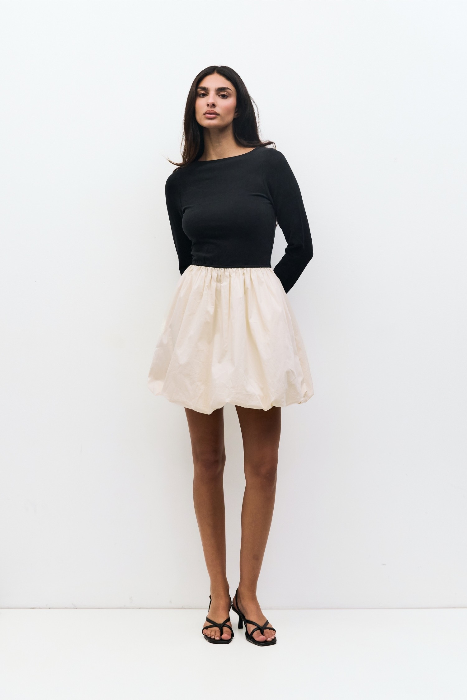 DAR0540-BLACK-CREAM
