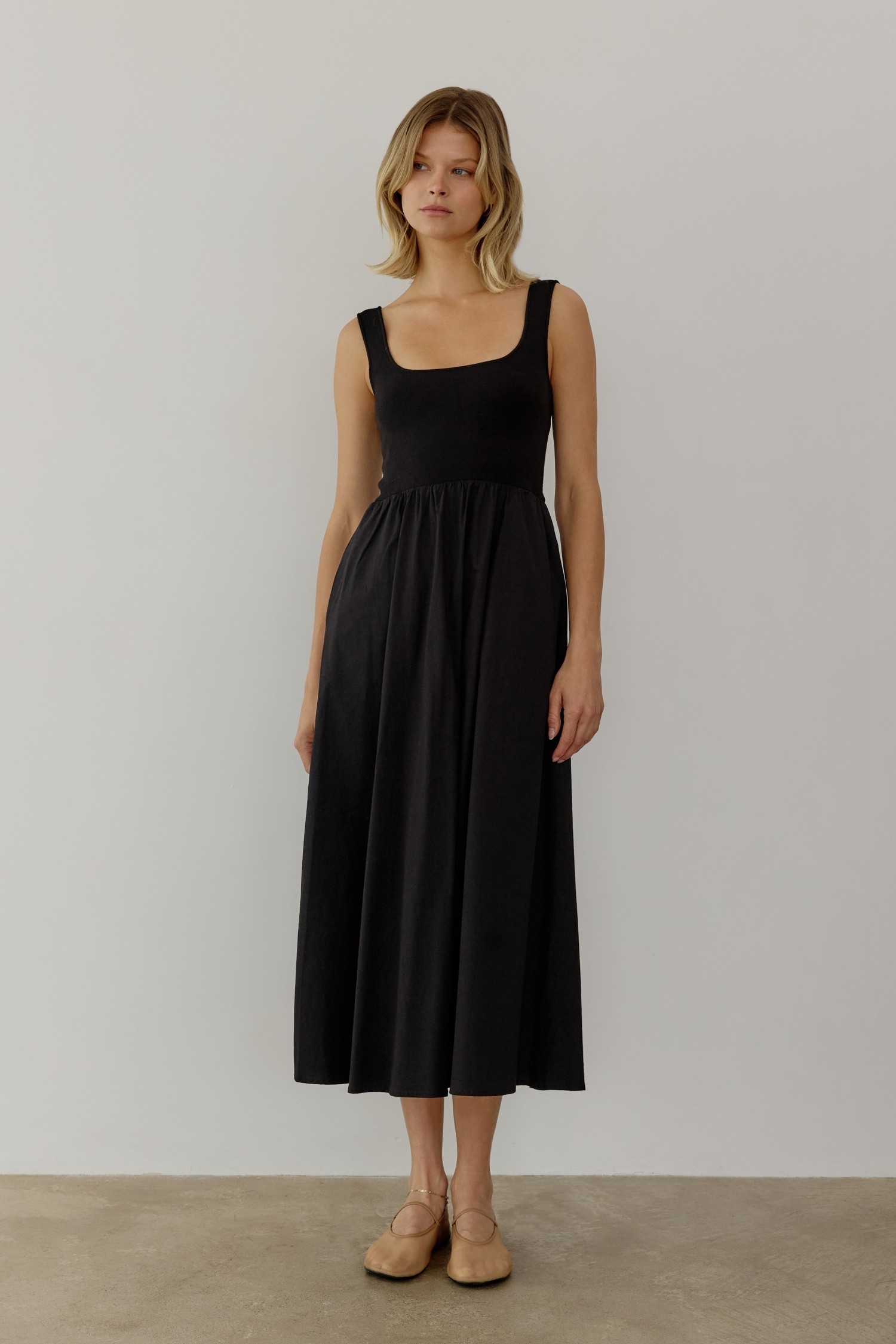 DM1350-BLACK