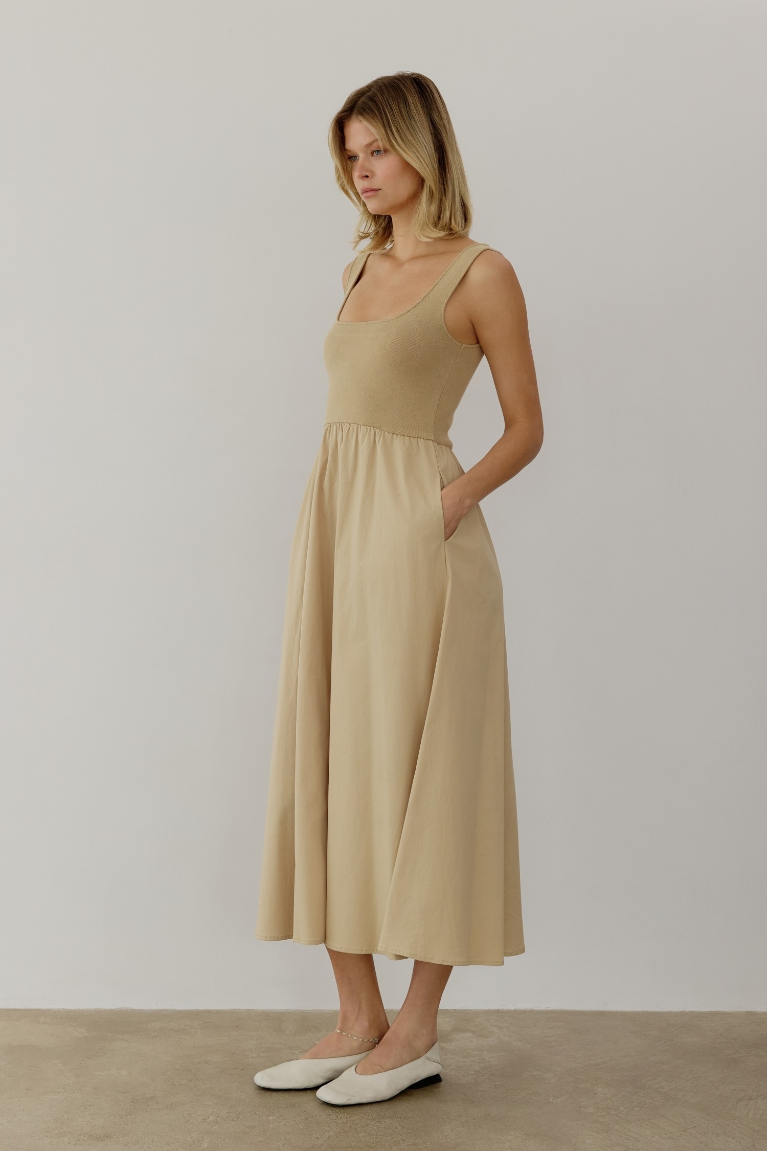 DM1350-KHAKI
