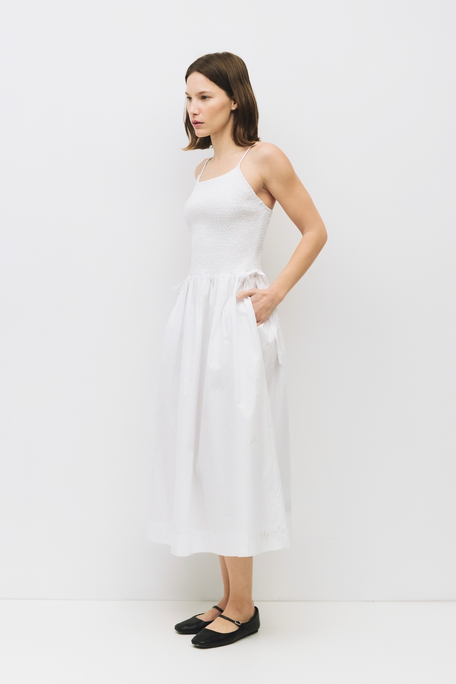 DM1584-WHITE
