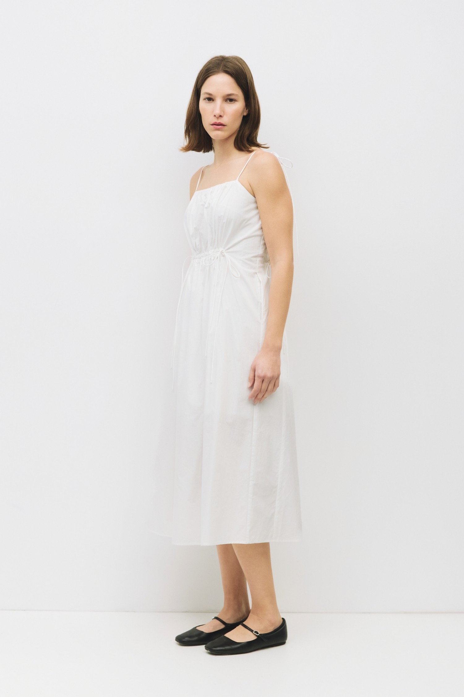 DM1597-WHITE