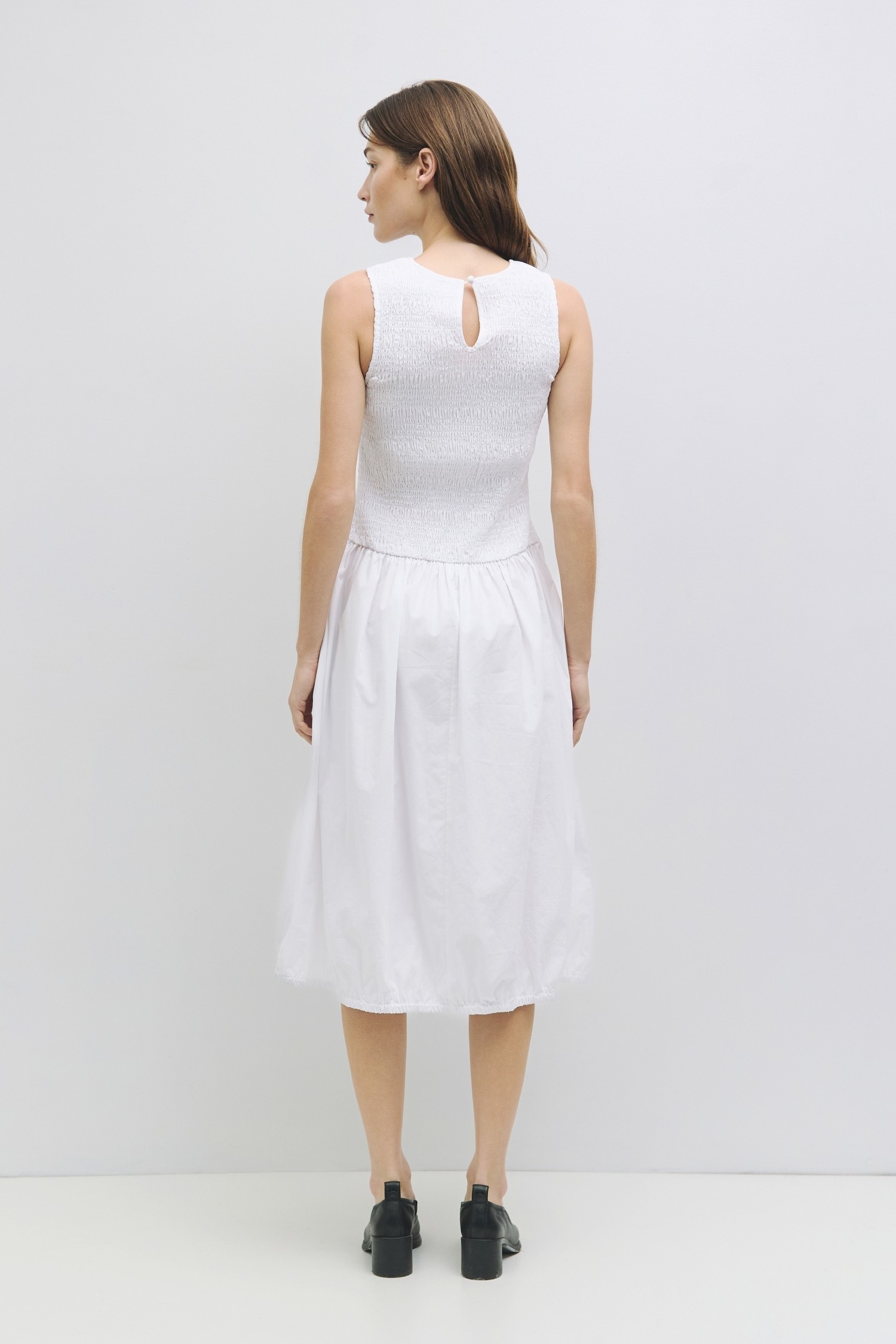 DM1598-WHITE