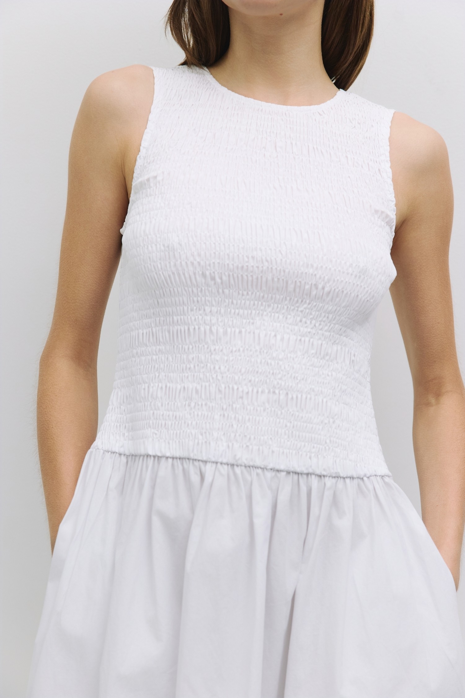 DM1598-WHITE