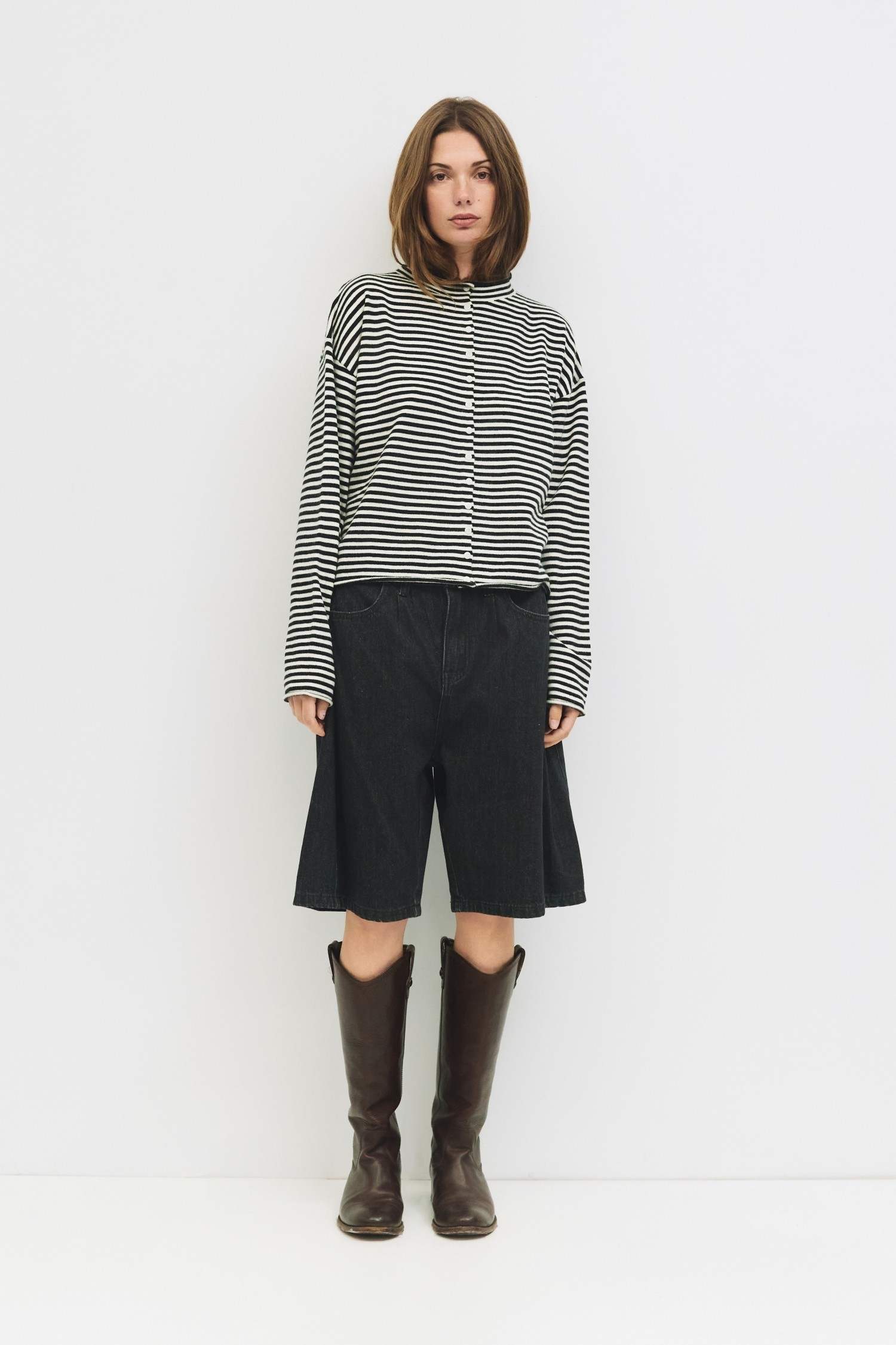 OAR0281.-BLACK-CREAM