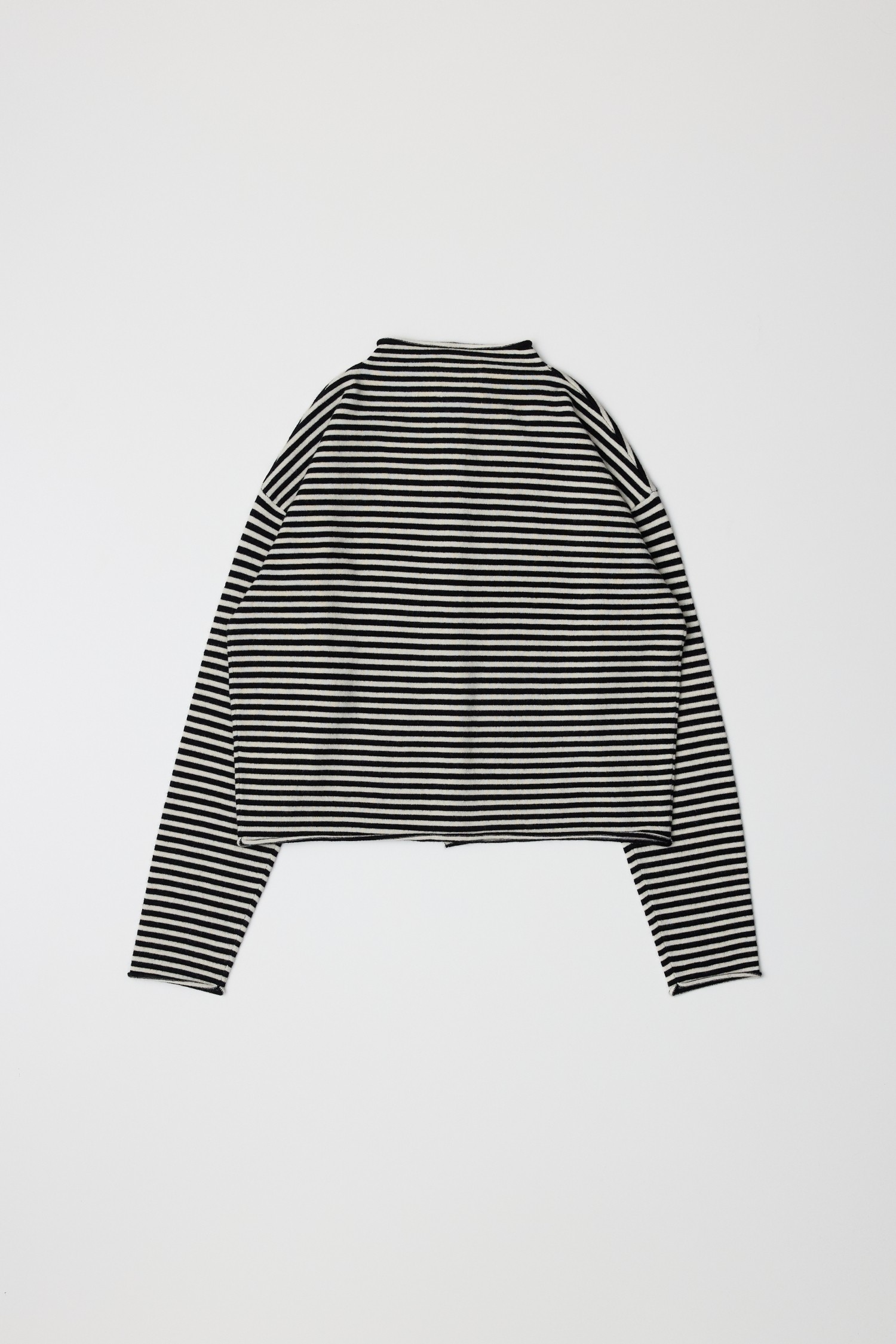 OAR0281.-BLACK-CREAM