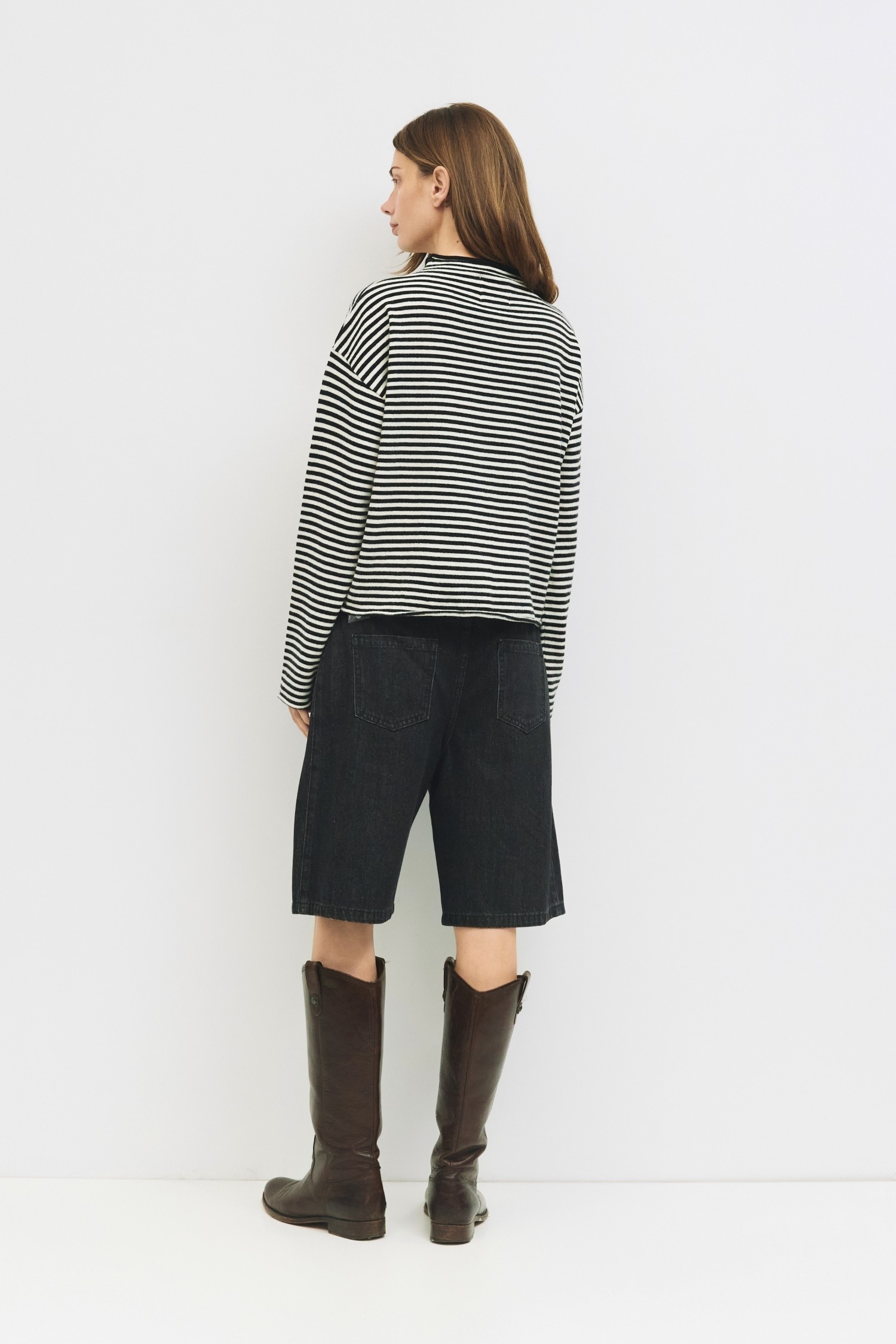 OAR0281.-BLACK-CREAM