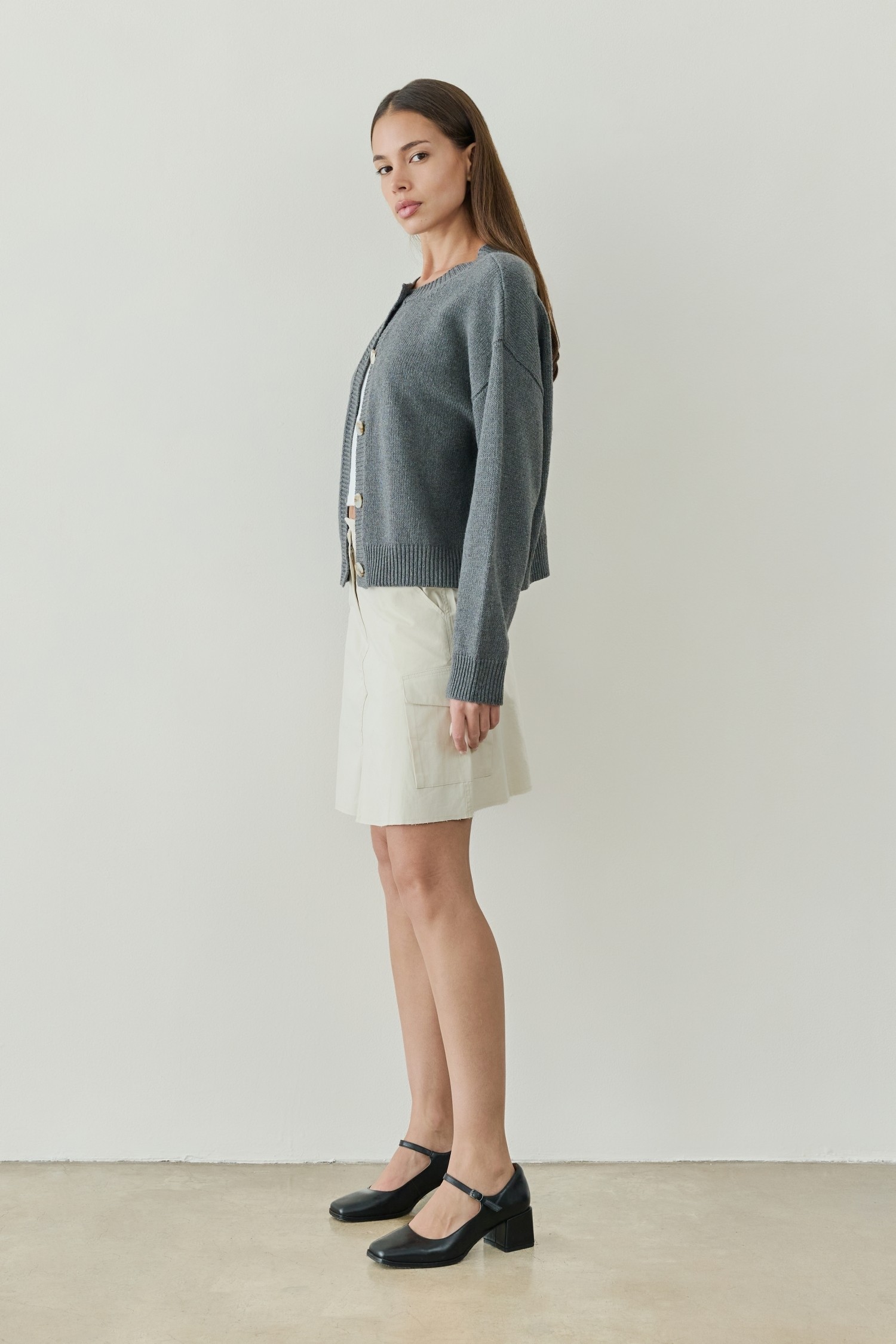 OM1023.-DARK GREY