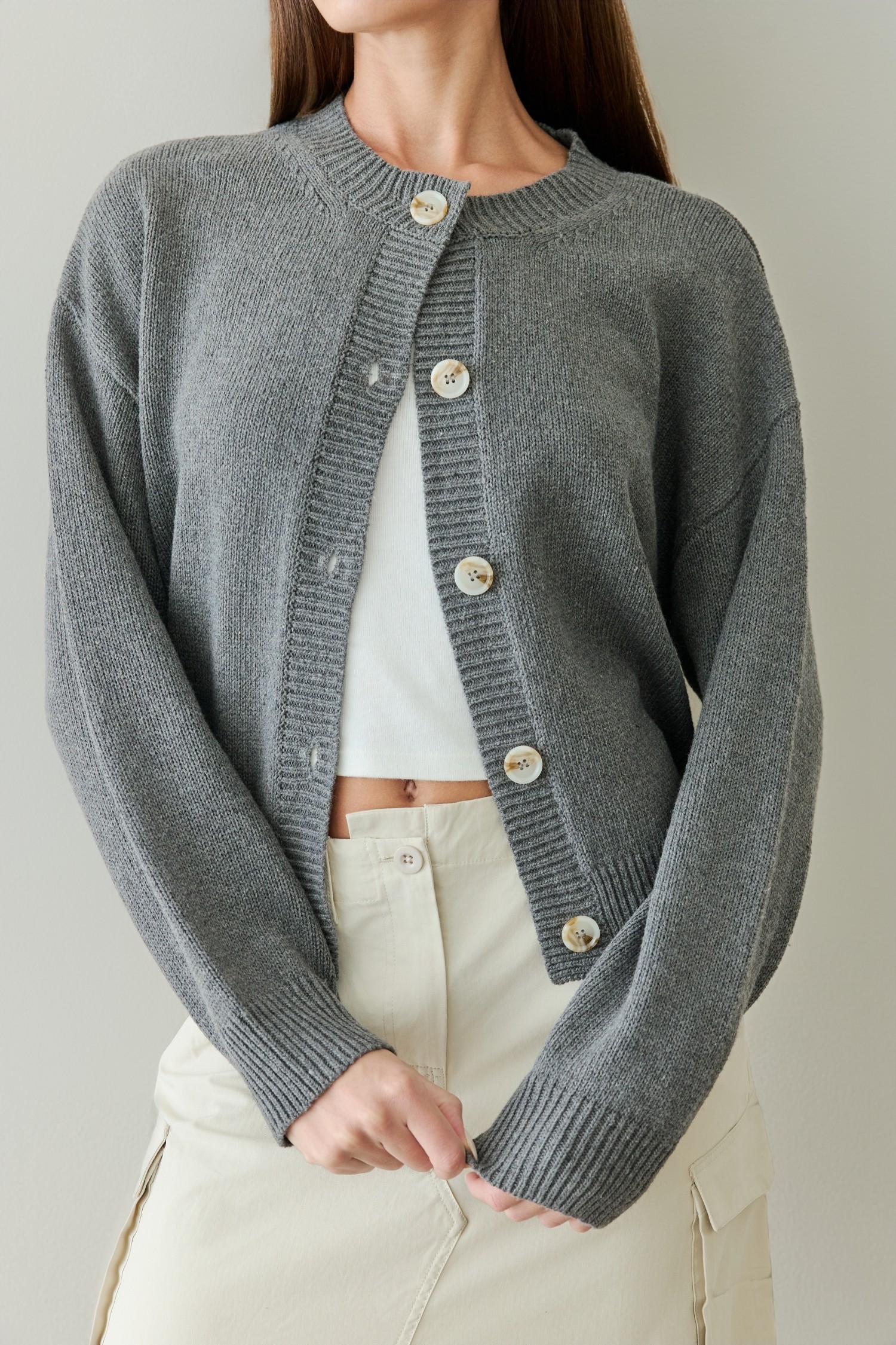 OM1023.-DARK GREY