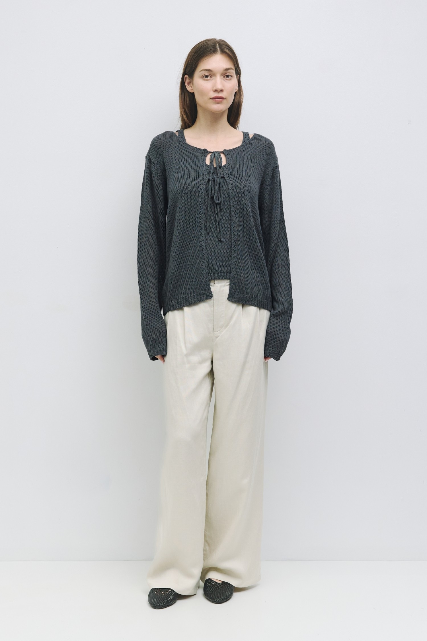 OM1052-CHARCOAL