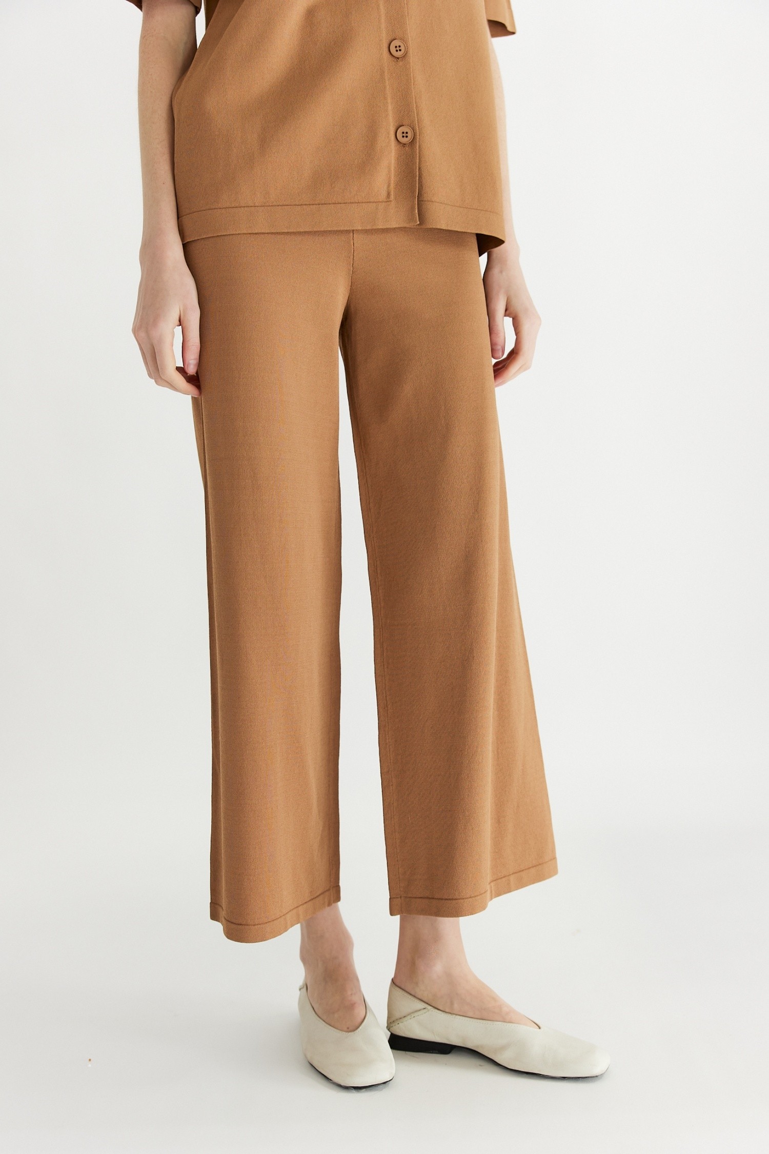 PM1105-TAUPE