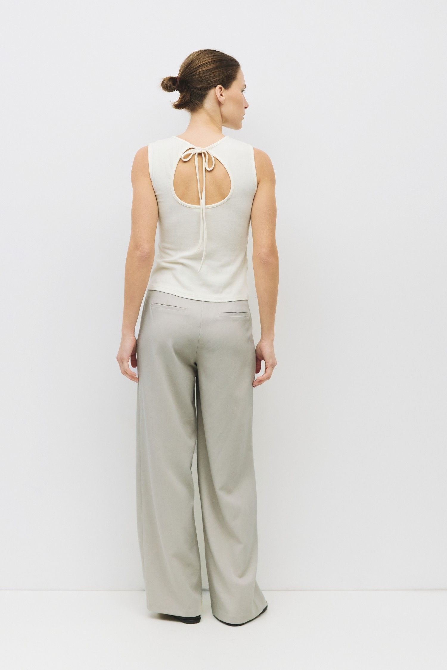 TAR0058-WHITE