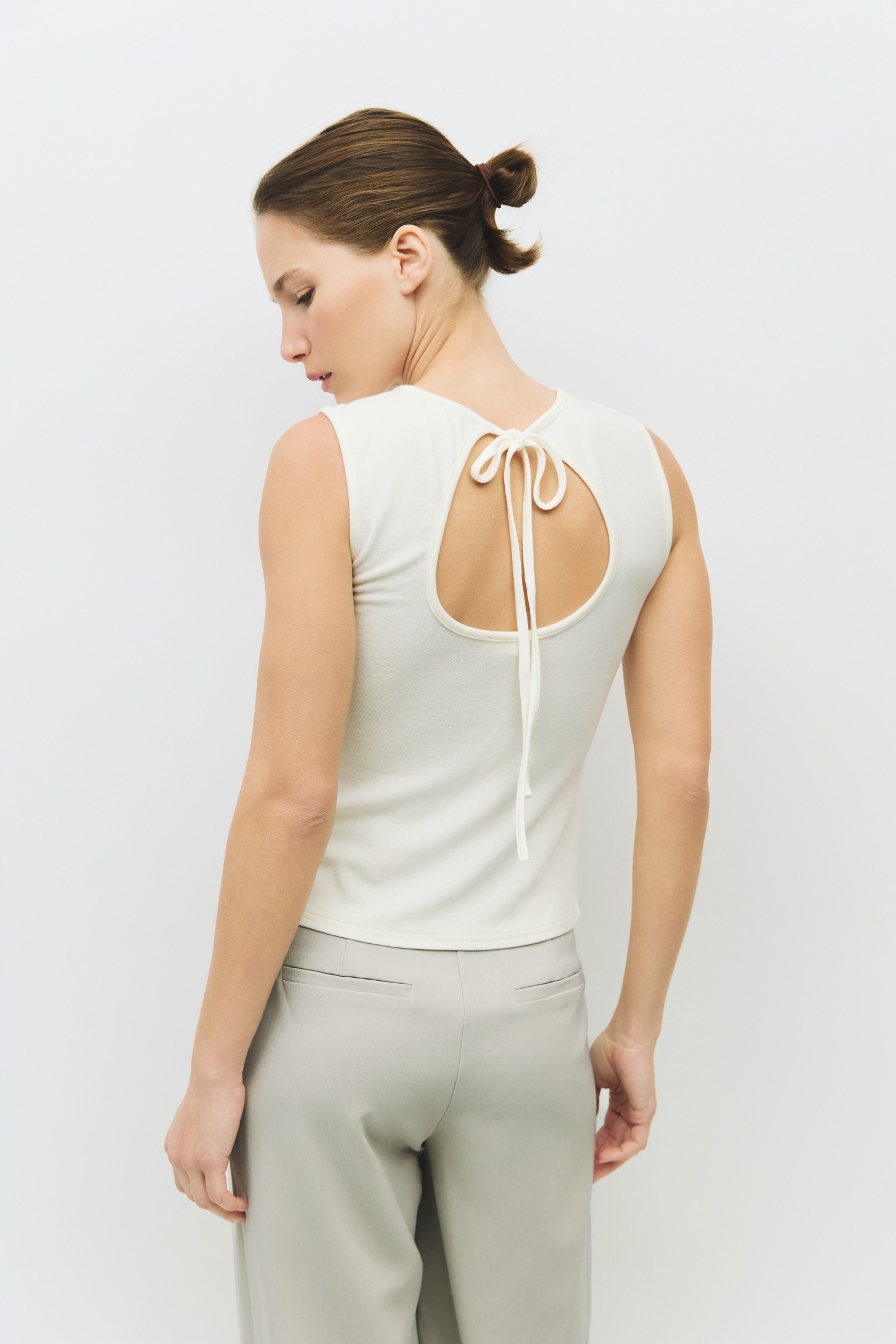 TAR0058-WHITE