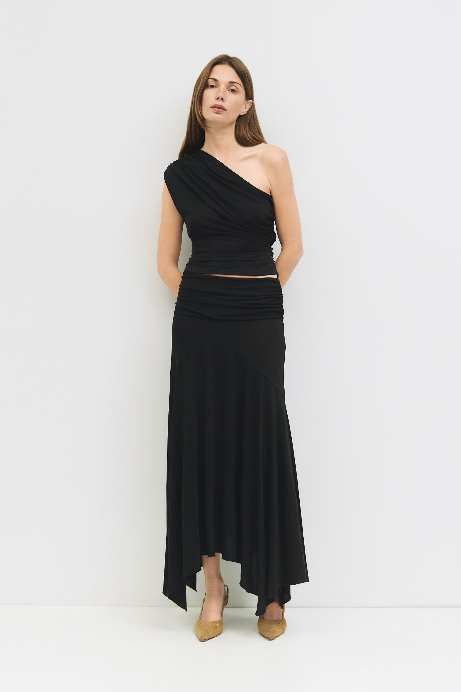 TAR0083.-BLACK