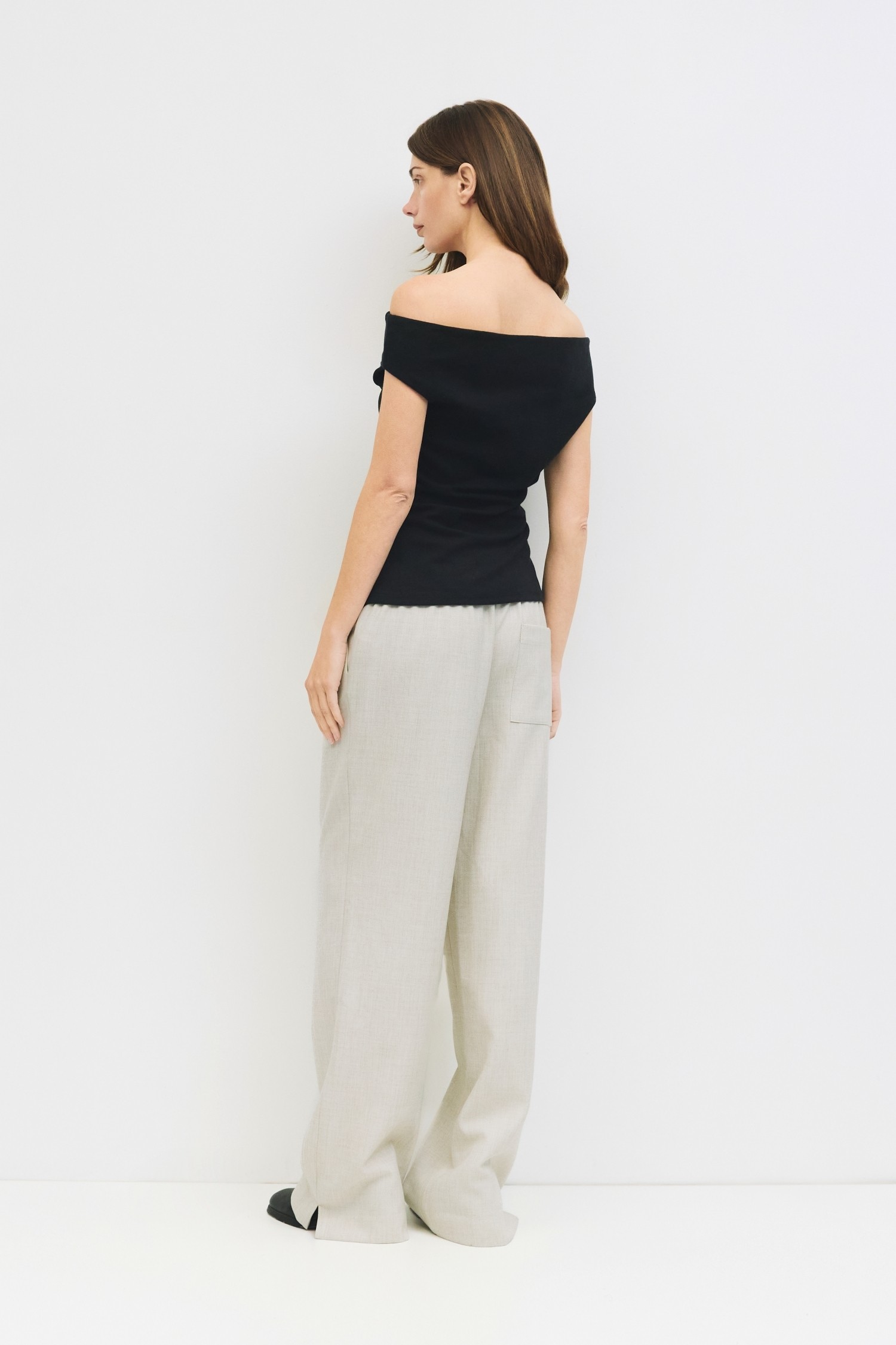 TAR0254.-BLACK