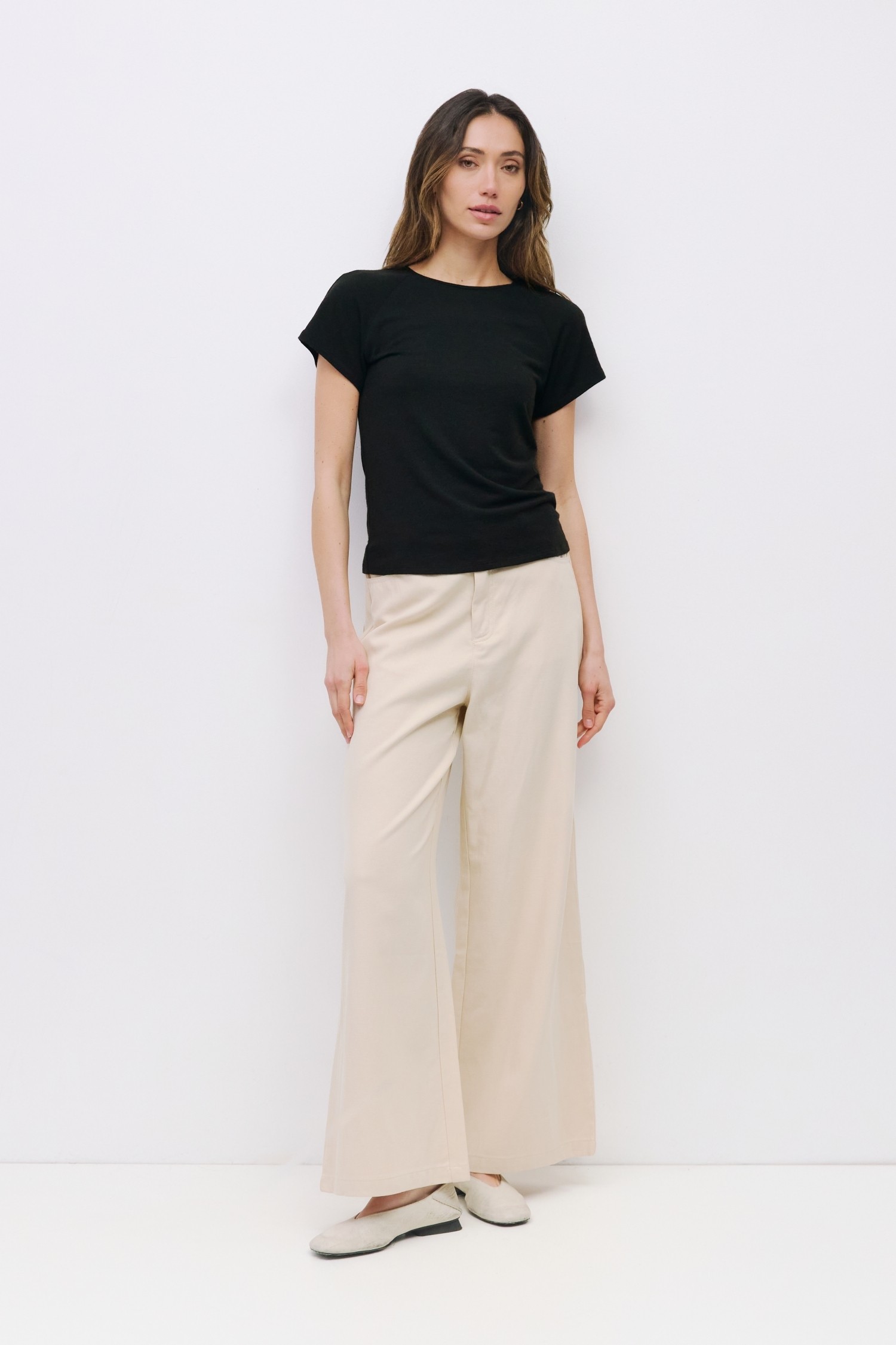 TAR0258.-BLACK.