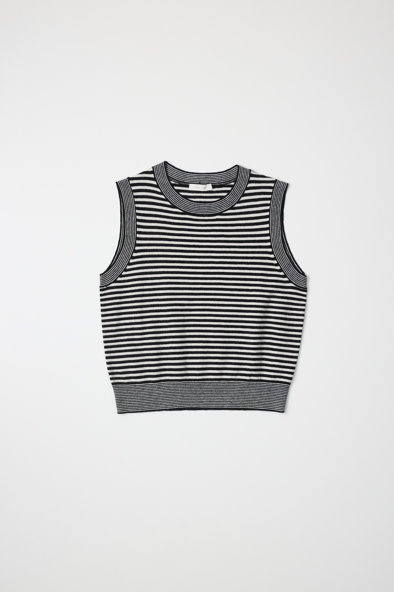 TAR0266-BLACK/WHITE