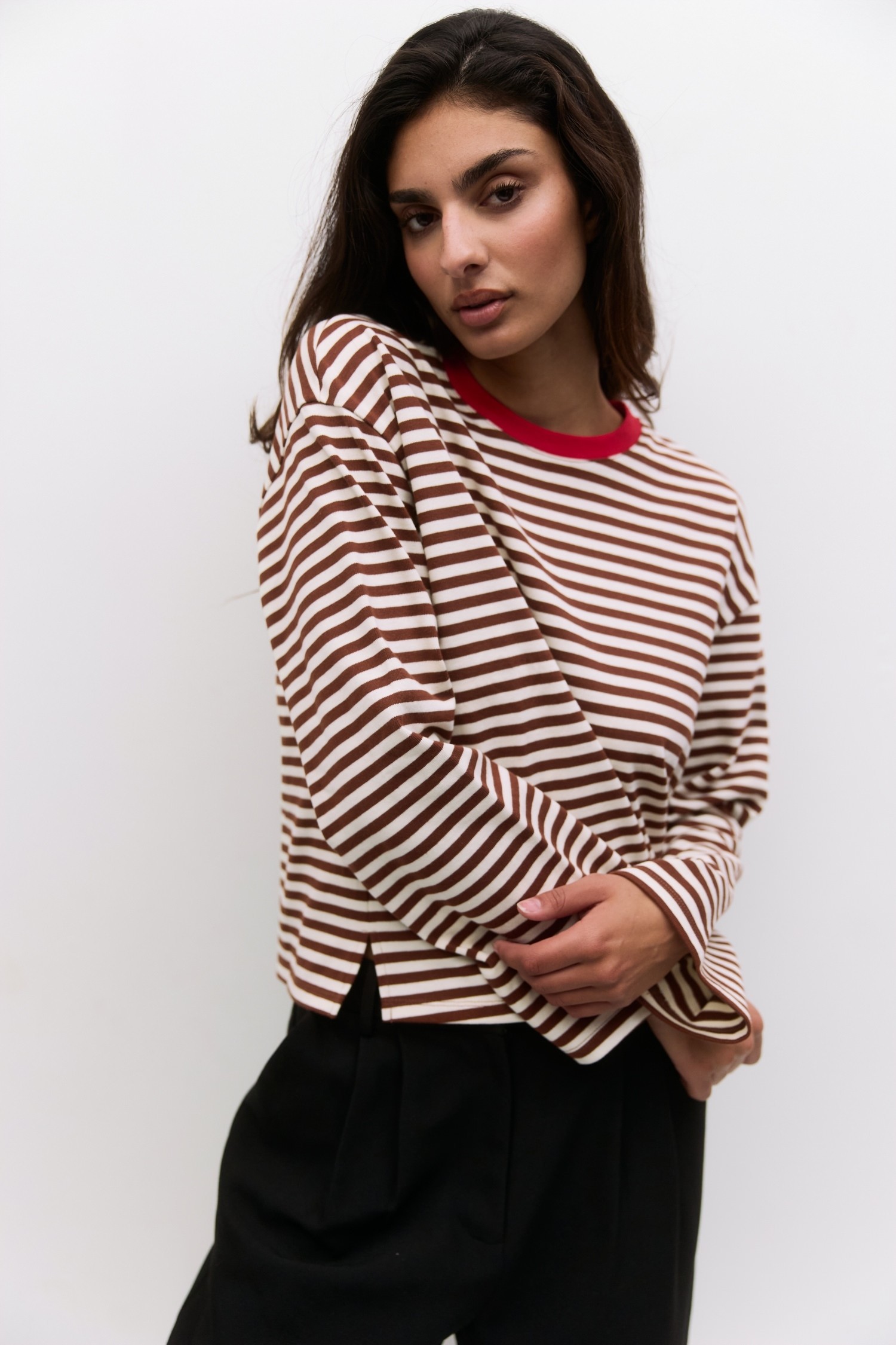 TAR0434-BROWN-WHITE