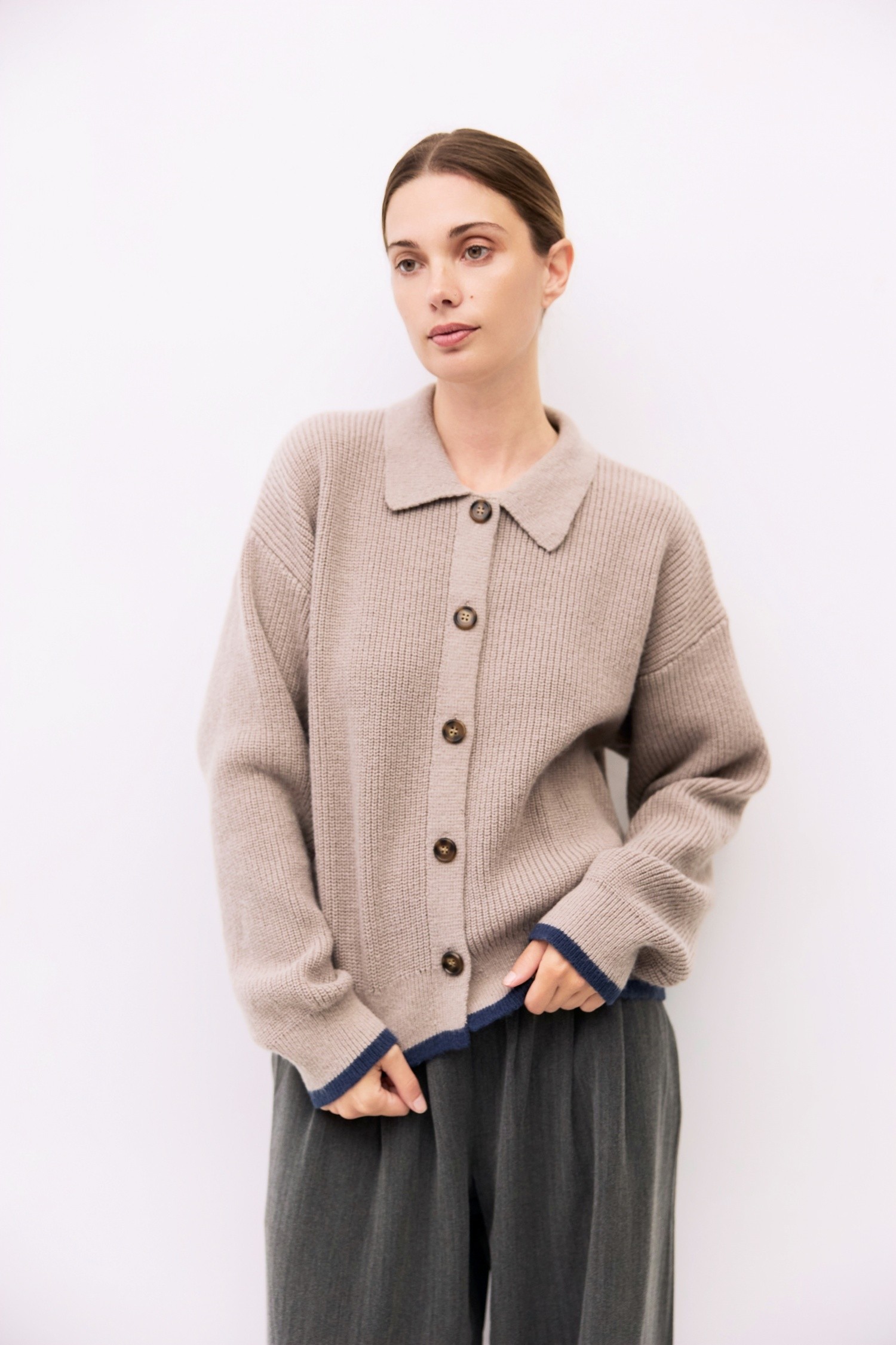 TAR0483-TAUPE-NAVY
