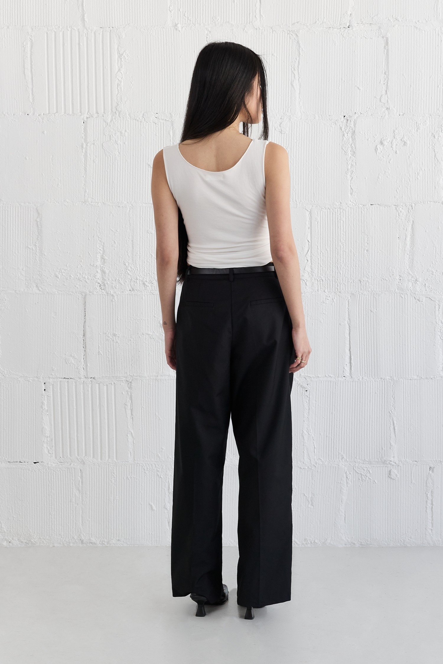 TM1987-OFF WHITE