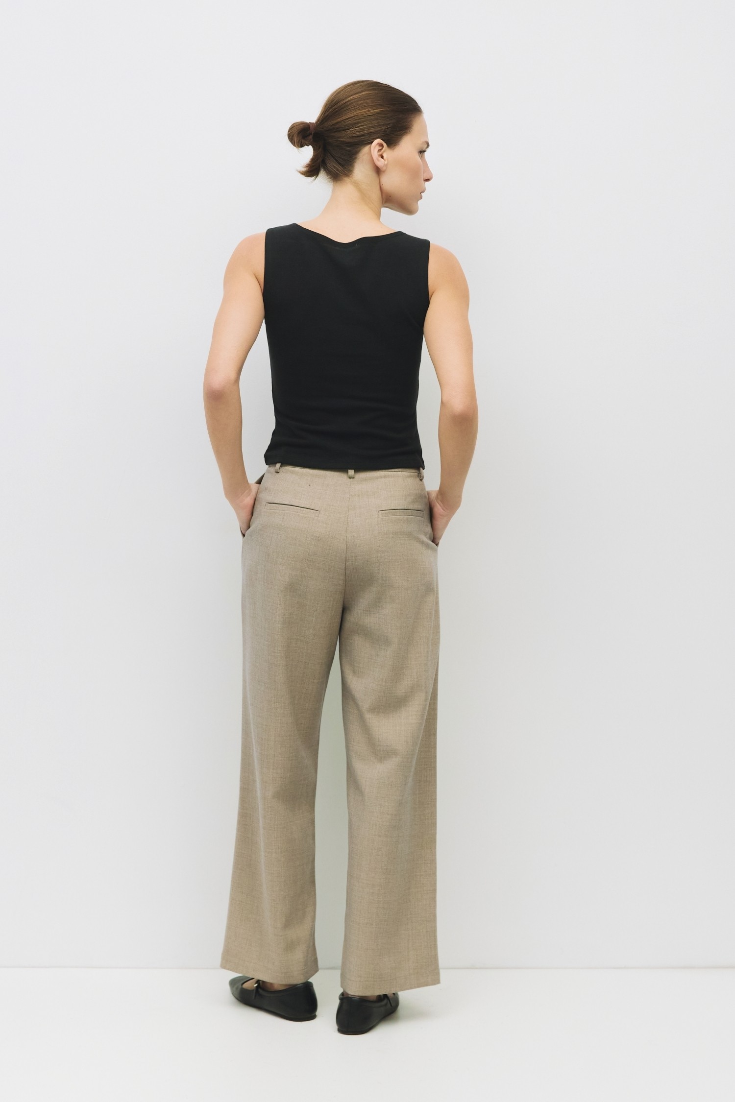 TM2057-BLACK