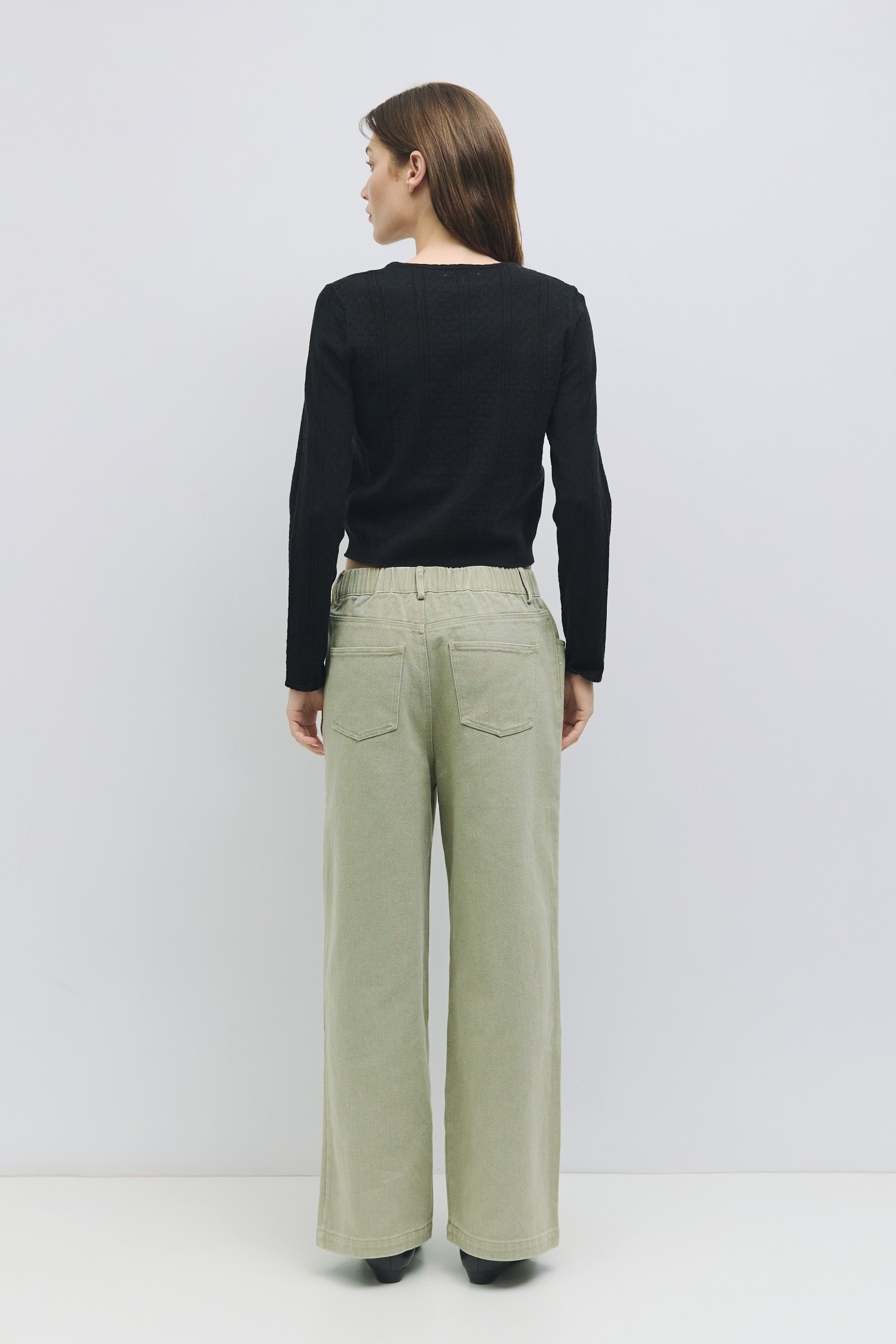 TM2070-BLACK