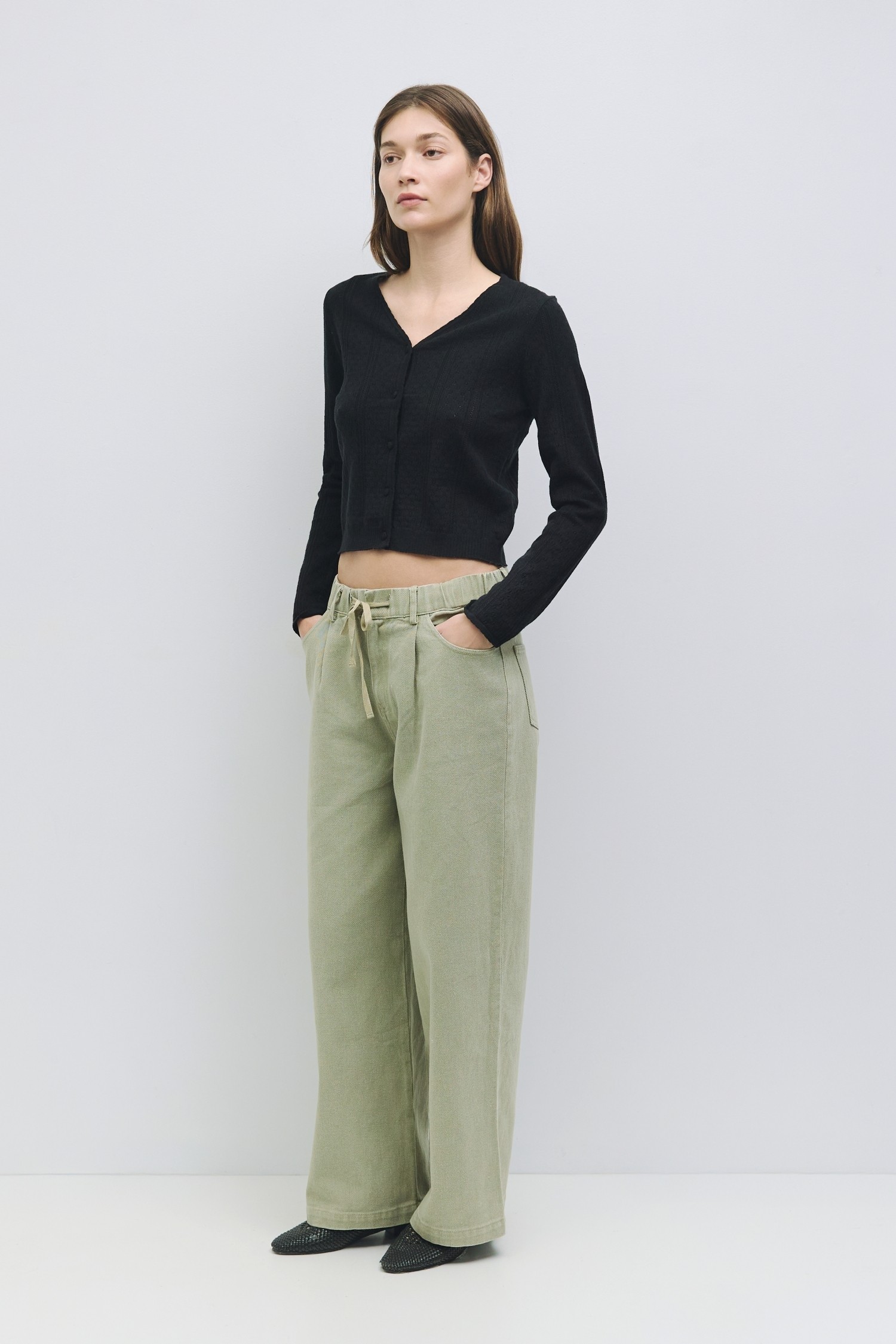 TM2070-BLACK