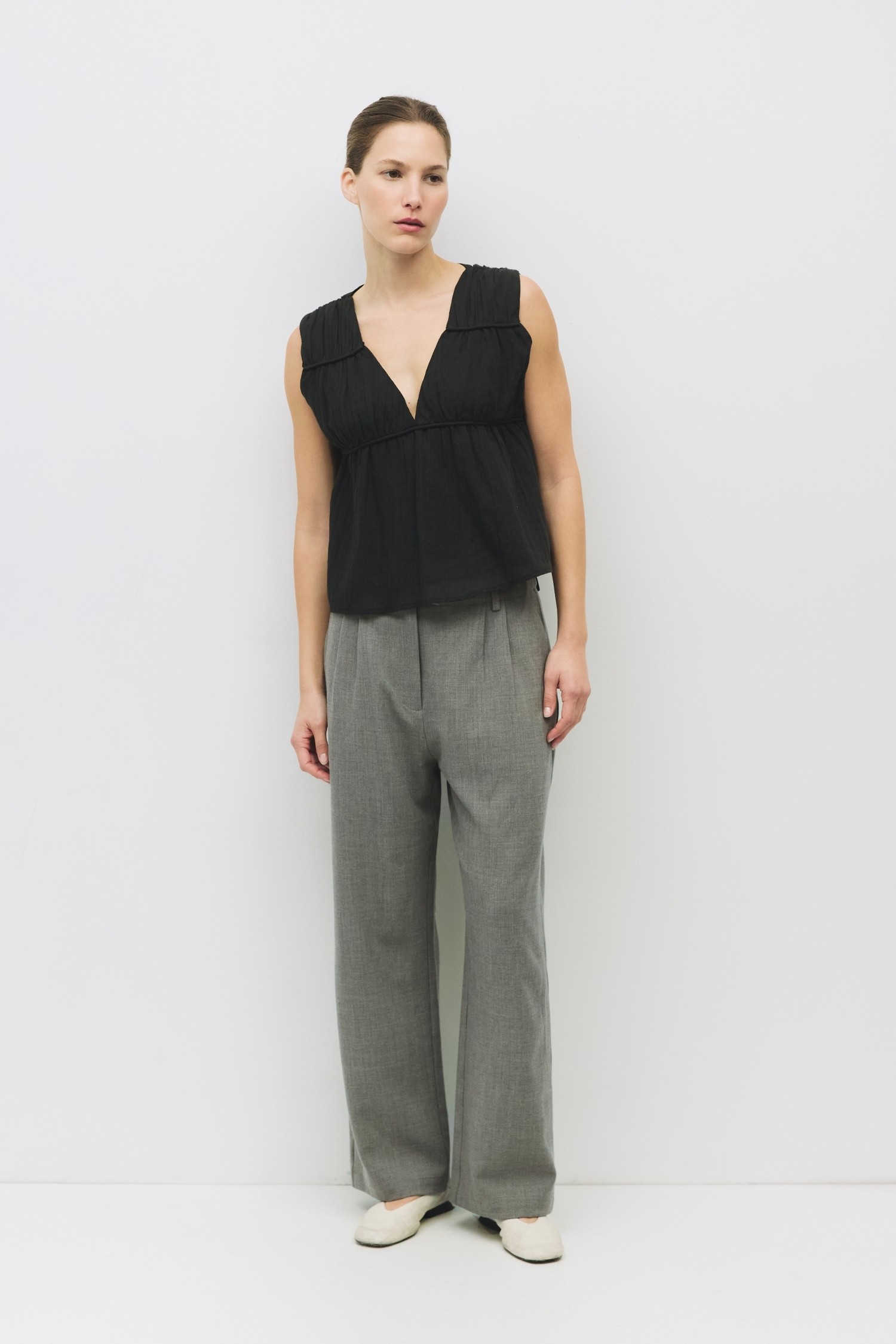 TM2101.-BLACK