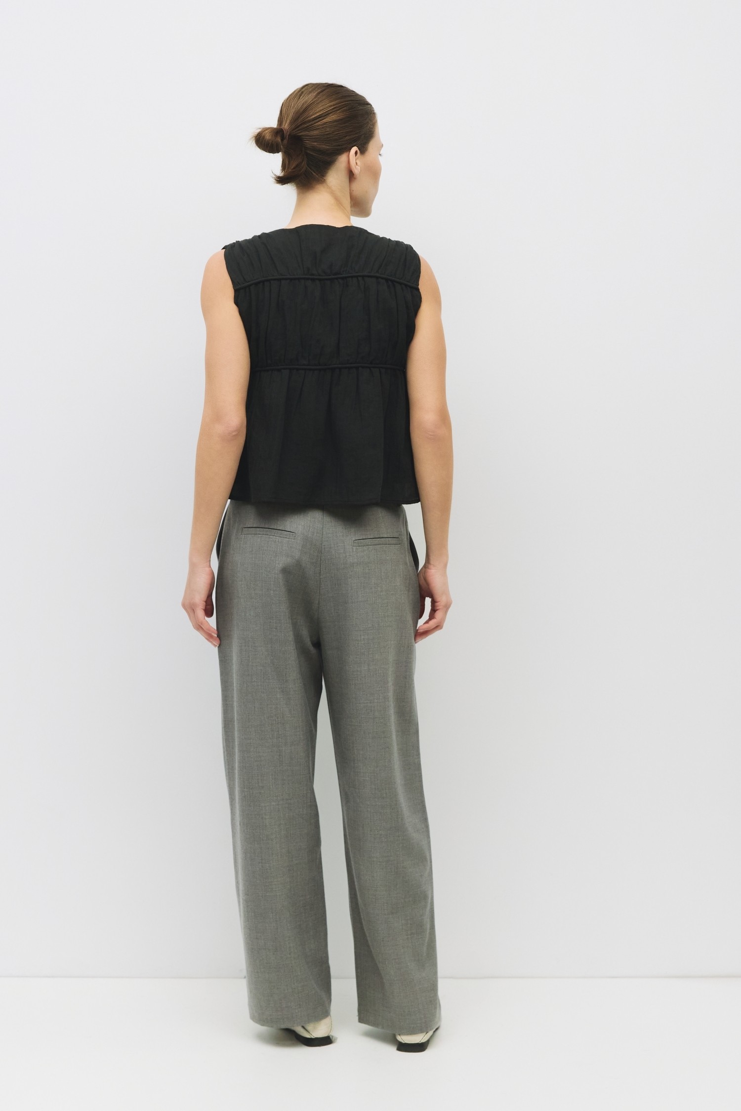 TM2101.-BLACK