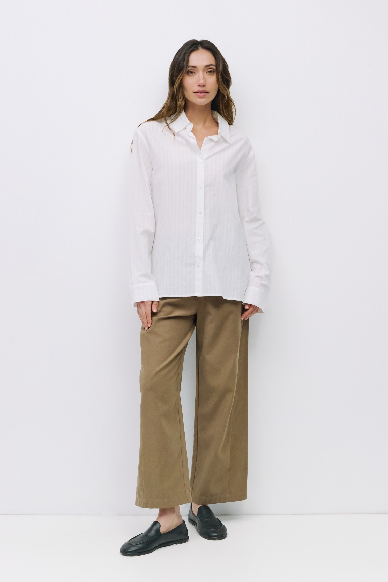 TM2105.-OFF WHITE