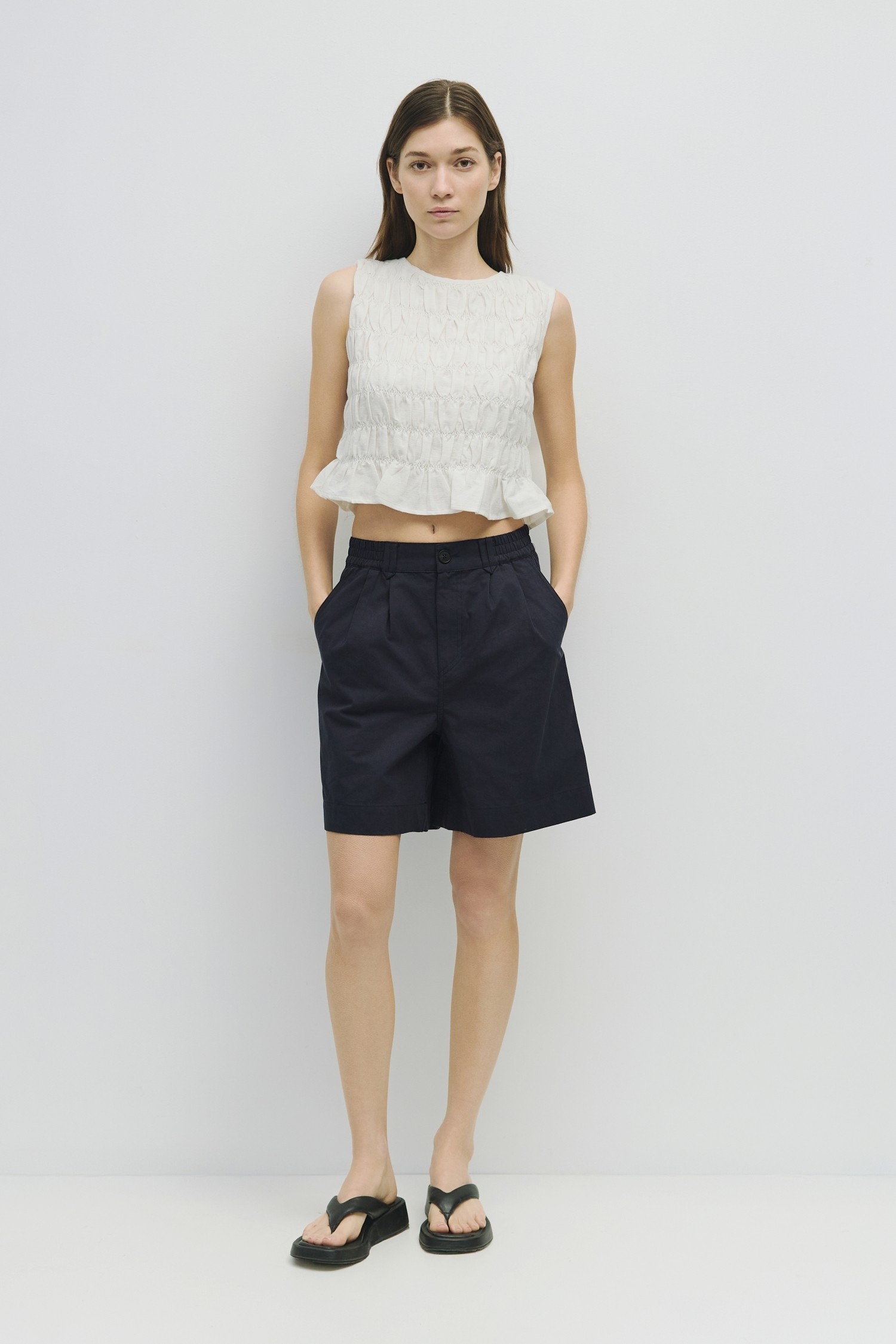 TM2136.-WHITE