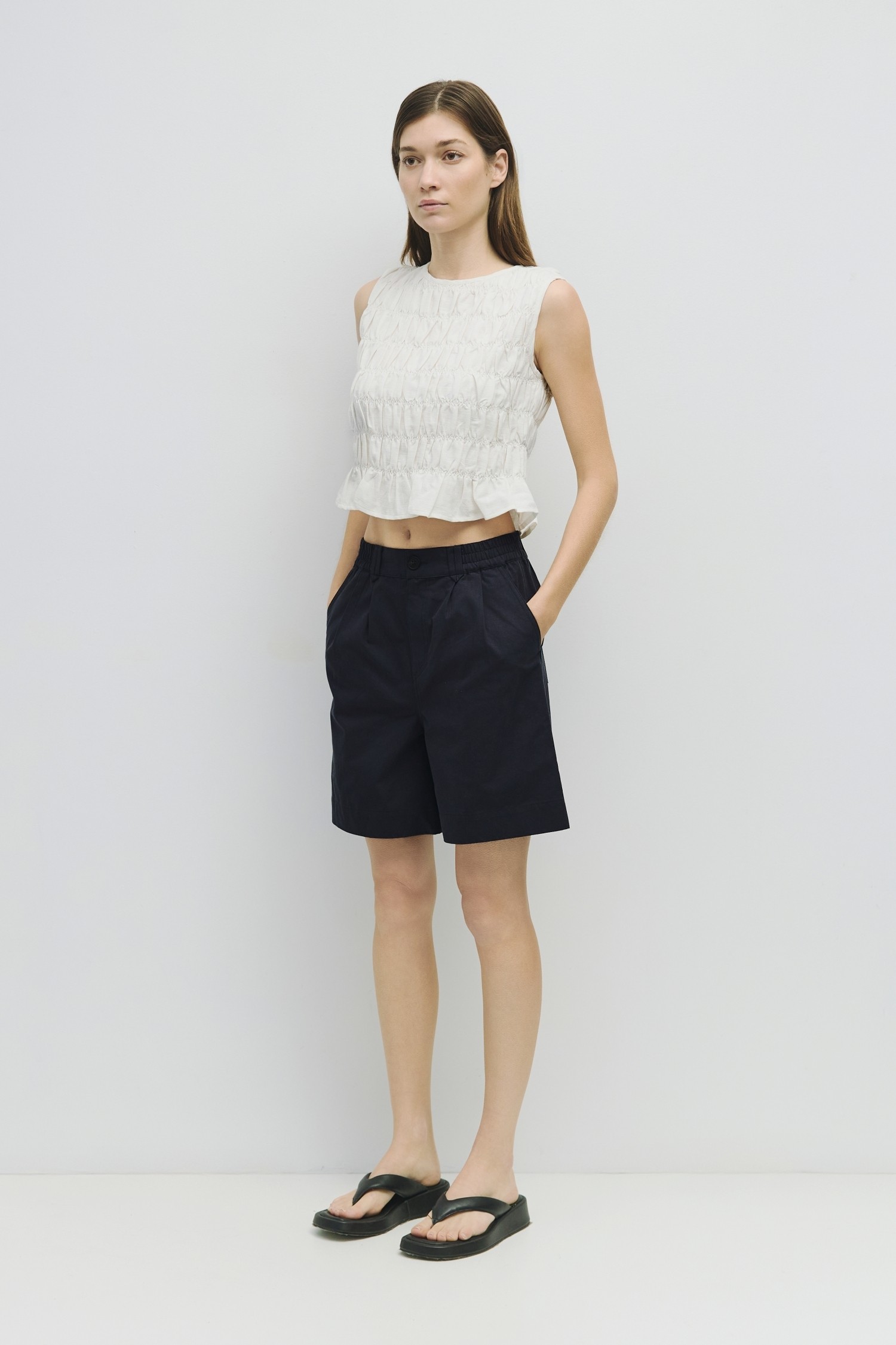 TM2136.-WHITE