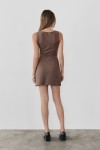 DM1541.-BROWN